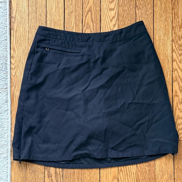 Patagonia Pants - Patagonia Women’s Skort - Size 4